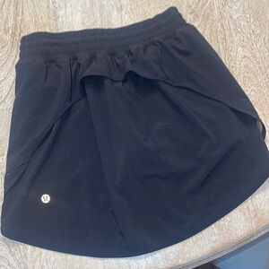 Lululemon On The Fly Skirt Women’s Size 4 in Black